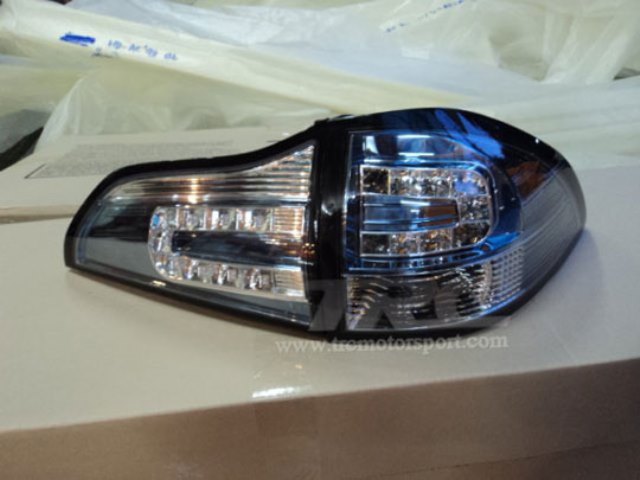 ไฟท้าย PAJERO 2010 LED (สีฟ้า) 